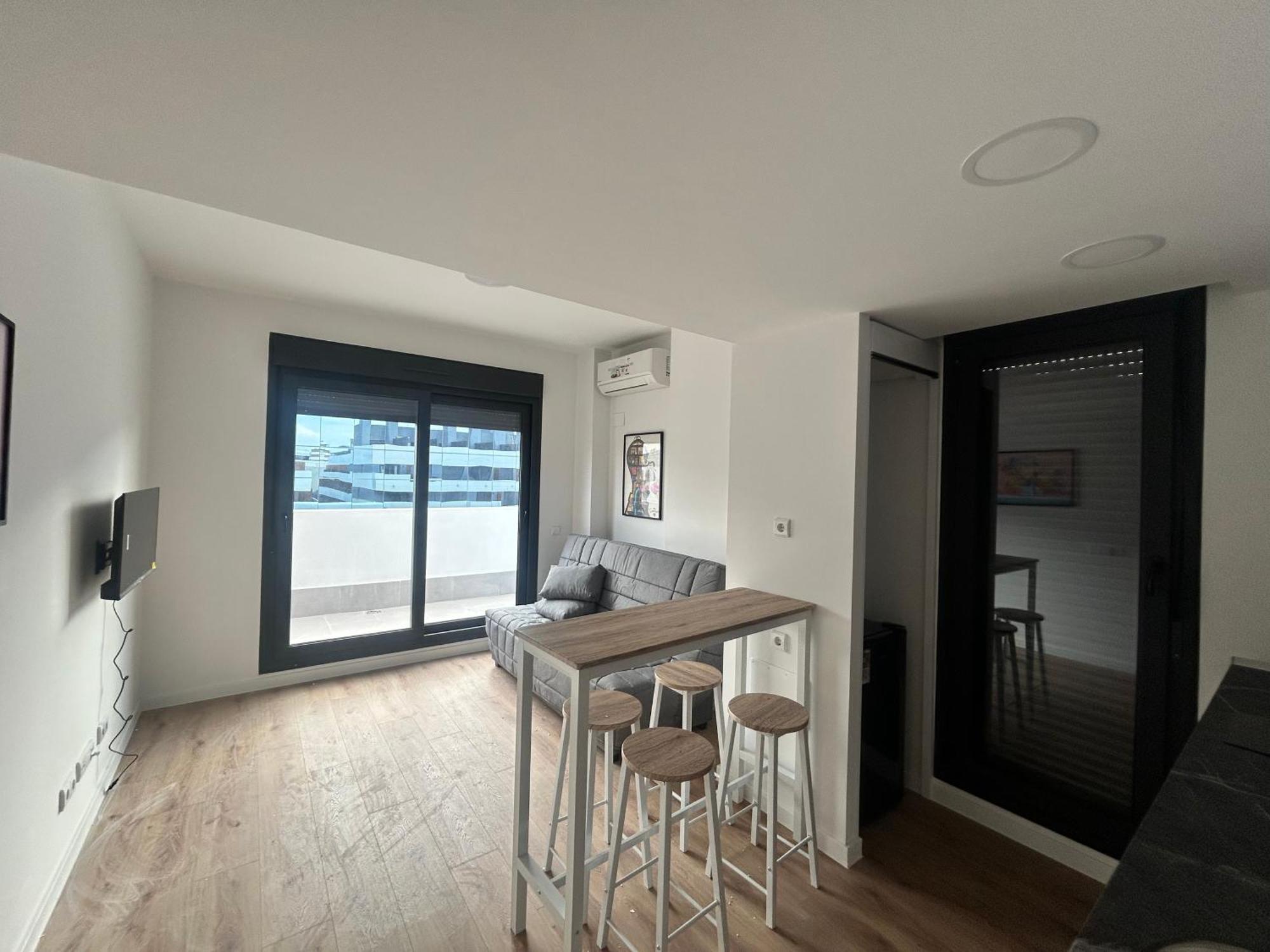 Estudios Homer Y Disney Con Piscina Climatizada, Piscina Exterior,Gimnasio, Coworking, Padel,Netflix Y Wifi Gratis Сан-Себастиан-де-лос-Рейес Экстерьер фото