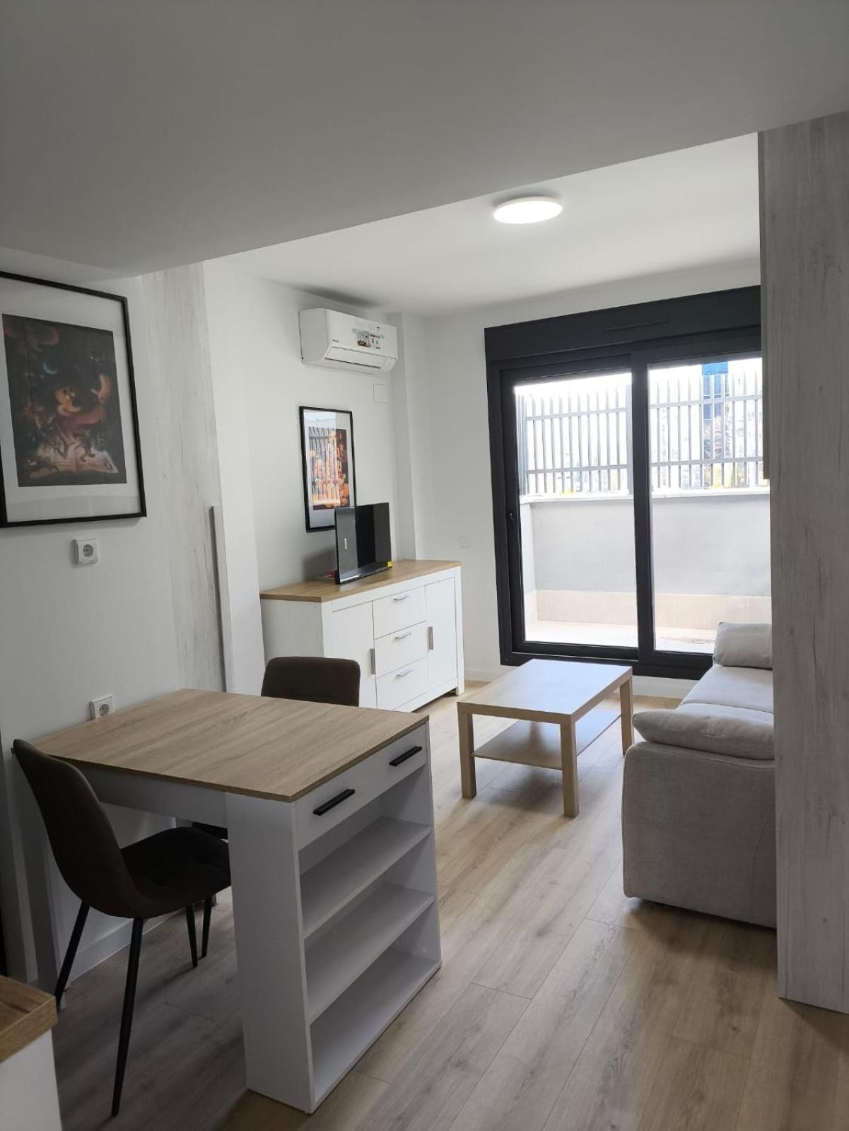 Estudios Homer Y Disney Con Piscina Climatizada, Piscina Exterior,Gimnasio, Coworking, Padel,Netflix Y Wifi Gratis Сан-Себастиан-де-лос-Рейес Экстерьер фото